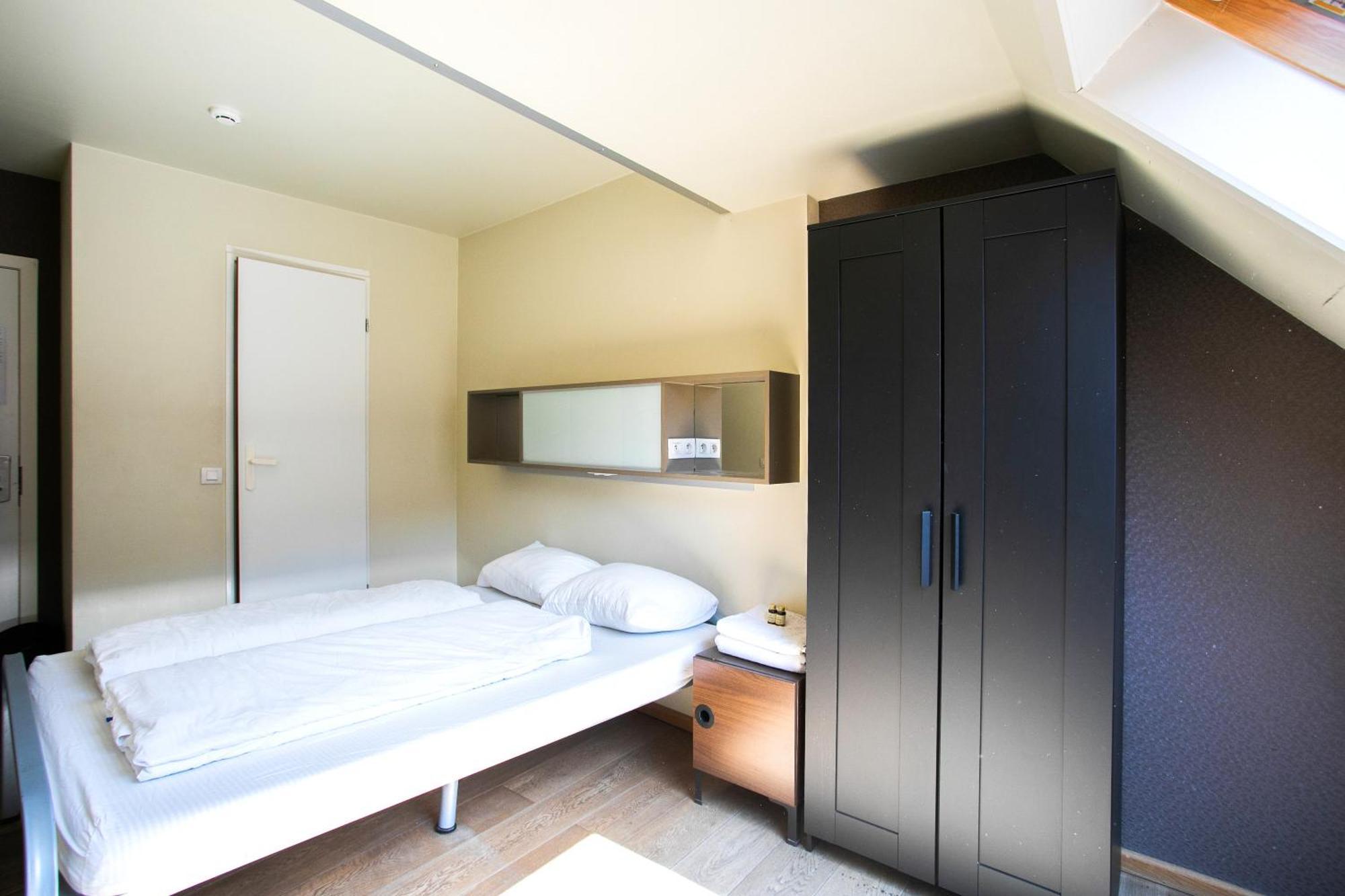 St Christopher'S Inn Hostel At The Bauhaus Brujas Habitación foto