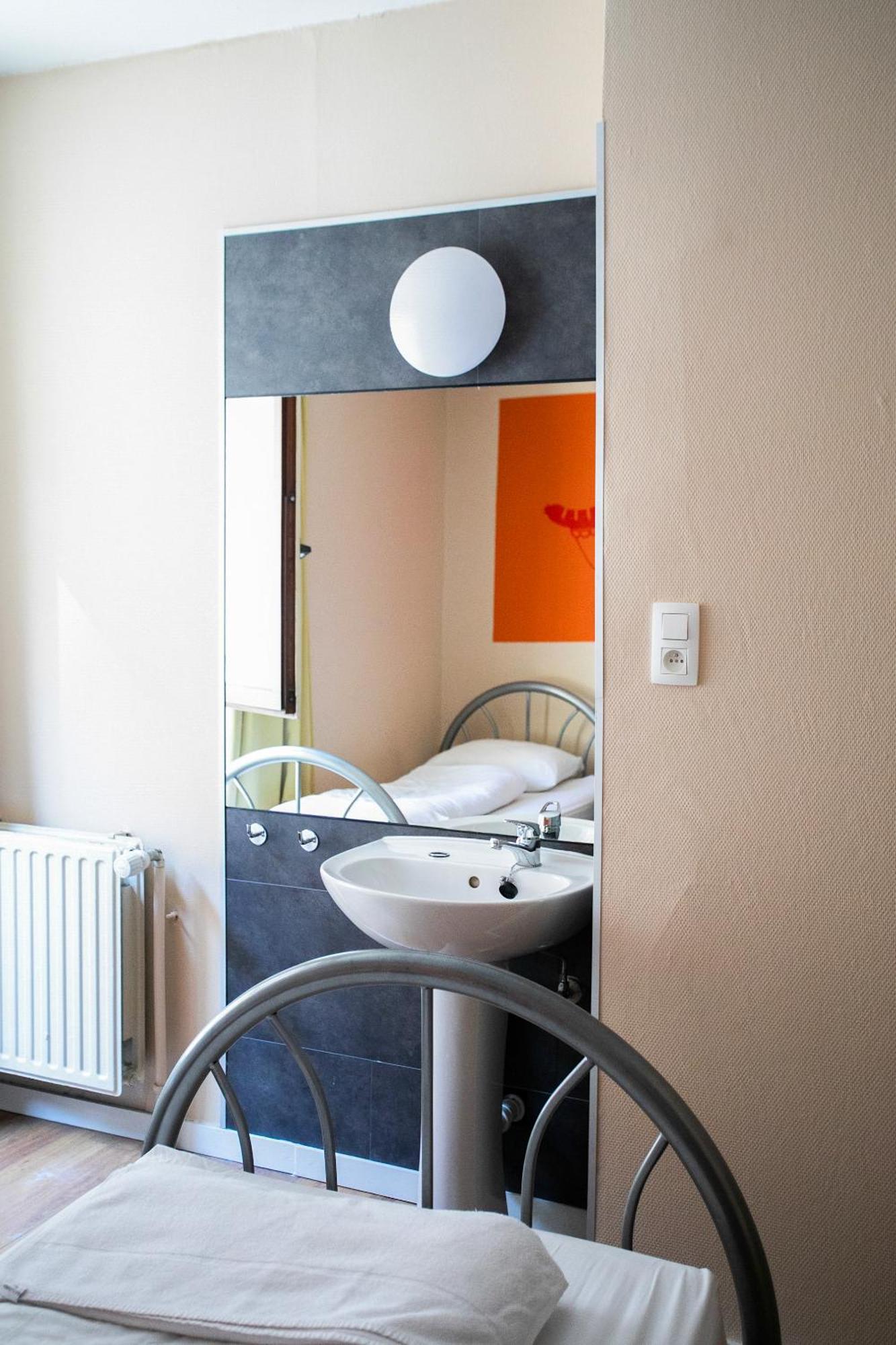 St Christopher'S Inn Hostel At The Bauhaus Brujas Habitación foto