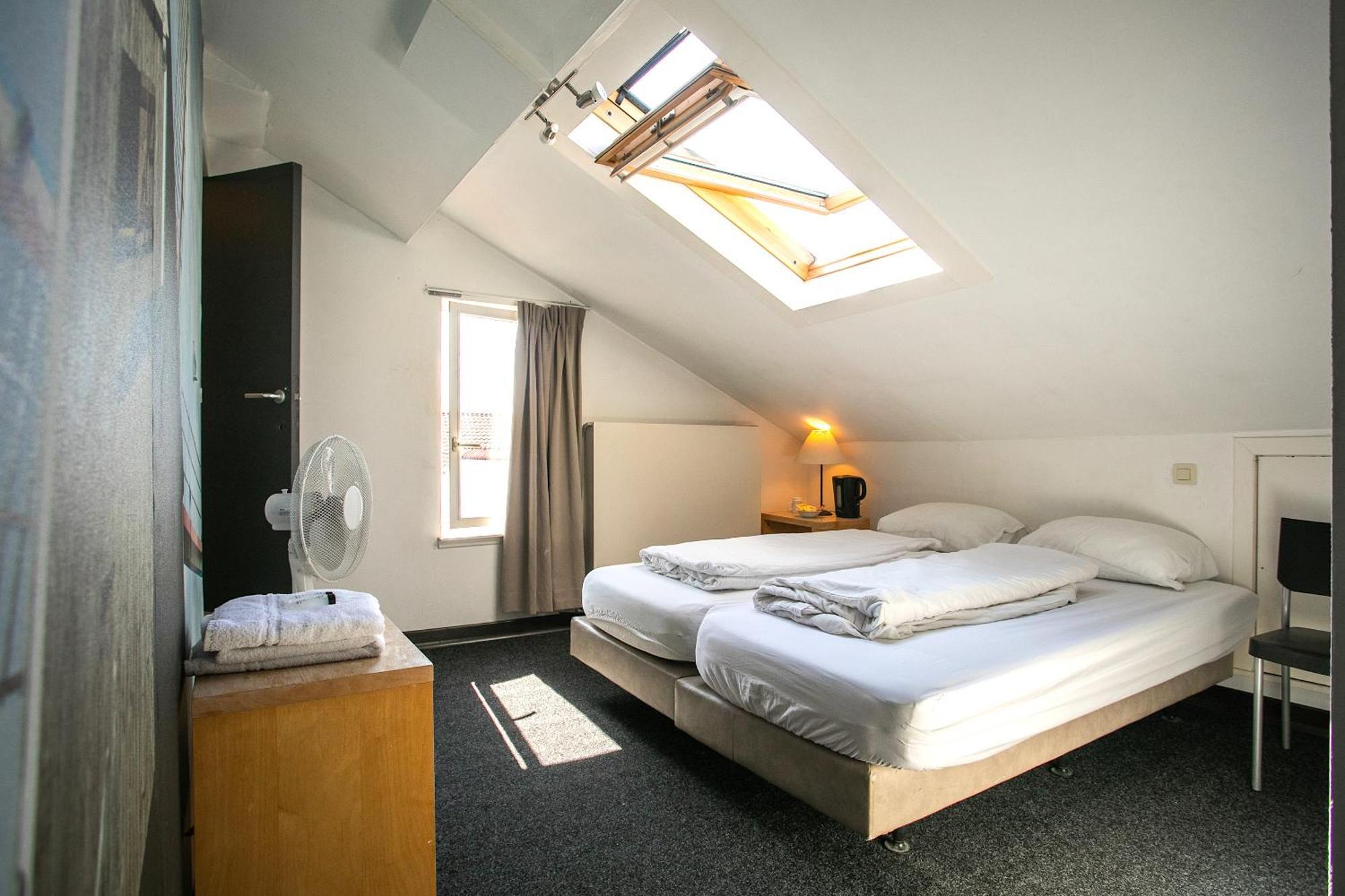 St Christopher'S Inn Hostel At The Bauhaus Brujas Habitación foto