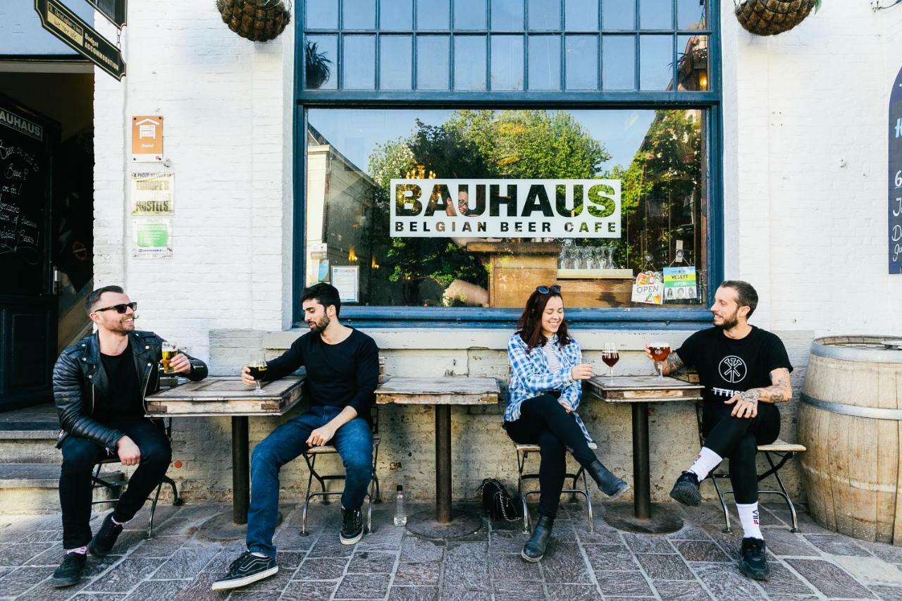 St Christopher'S Inn Hostel At The Bauhaus Brujas Exterior foto